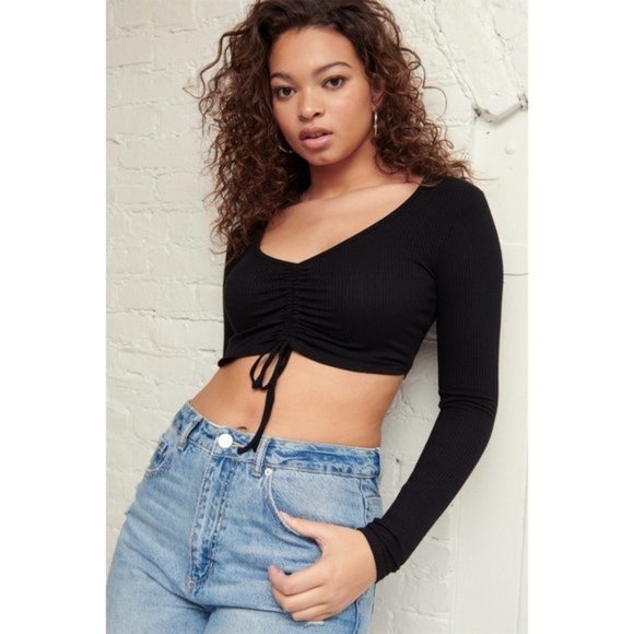 Ultra-Cropped Ruched Longsleeve - Picture 2 of 8